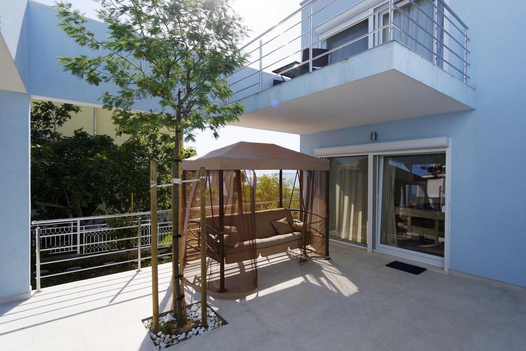 Villa Mermaid Your Croatian Haven With Luxury Pool And Scenic Views Podstrana Exterior foto