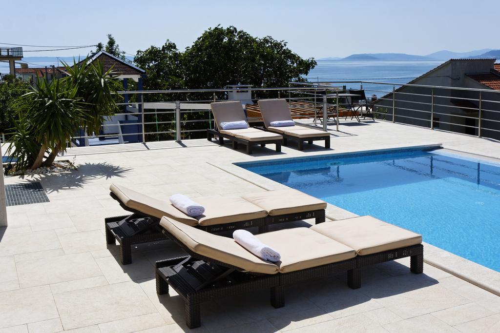 Villa Mermaid Your Croatian Haven With Luxury Pool And Scenic Views Podstrana Zimmer foto